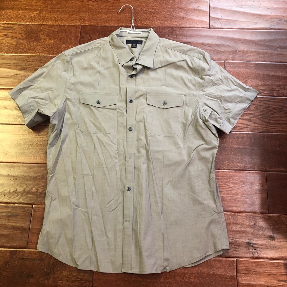 Banana Republic Short Sleeve Button Down